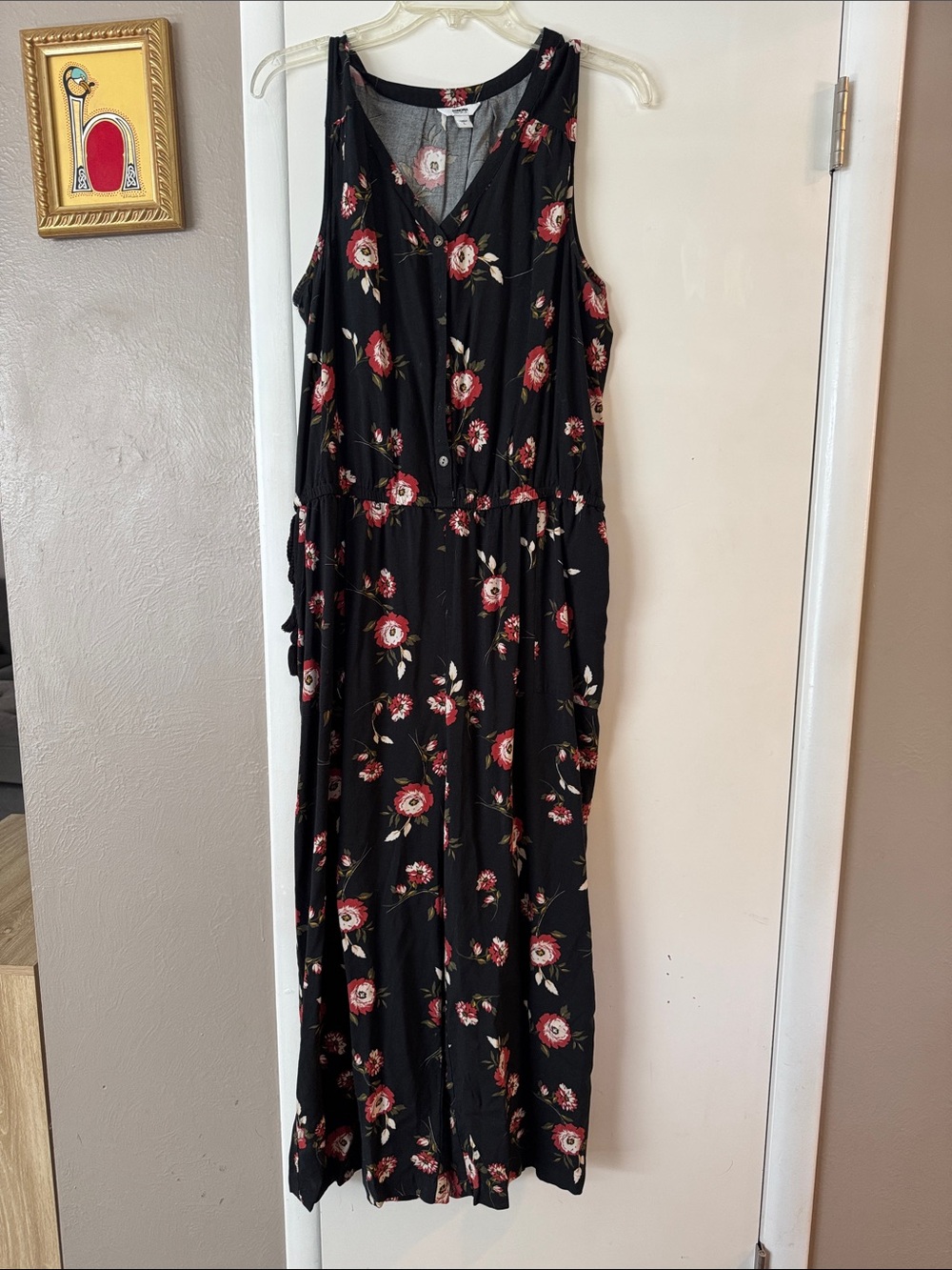 Sonoma Sleeveless Black Jumper- Floral Print L